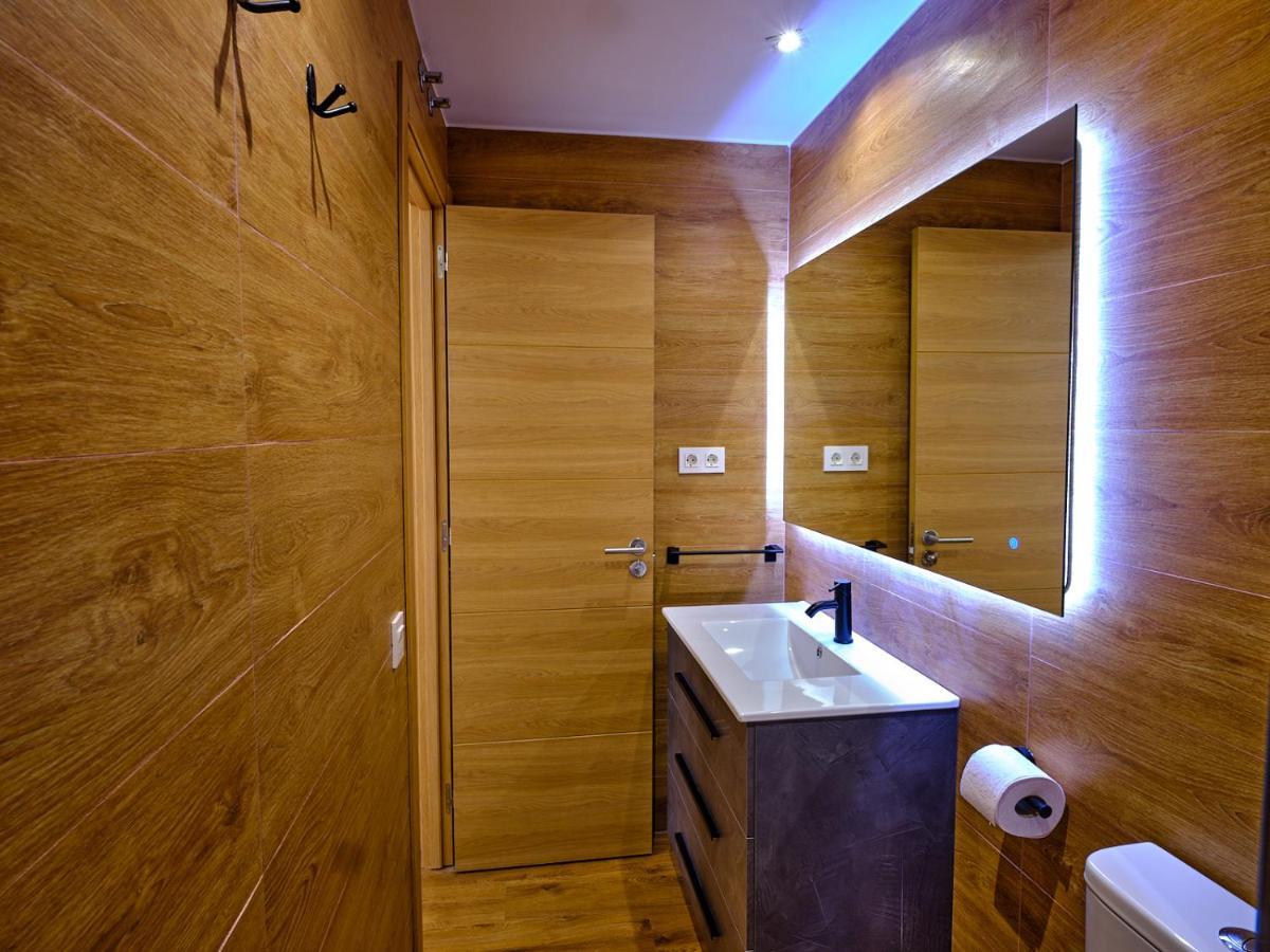 מאלגה Leo Home- Bright & Centric 3 Bedrooms Apartment With Private Parking Included מראה חיצוני תמונה