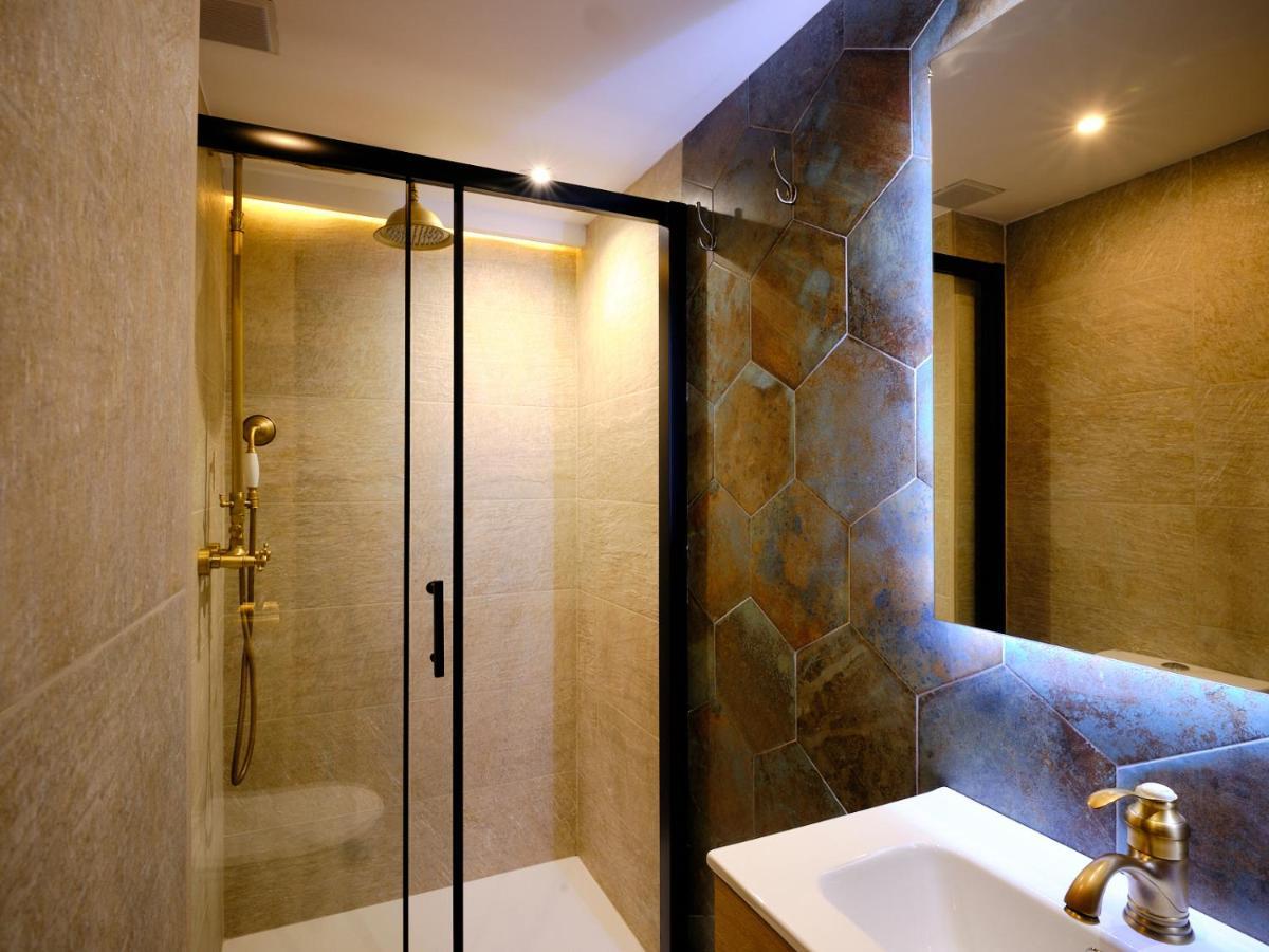 מאלגה Leo Home- Bright & Centric 3 Bedrooms Apartment With Private Parking Included מראה חיצוני תמונה