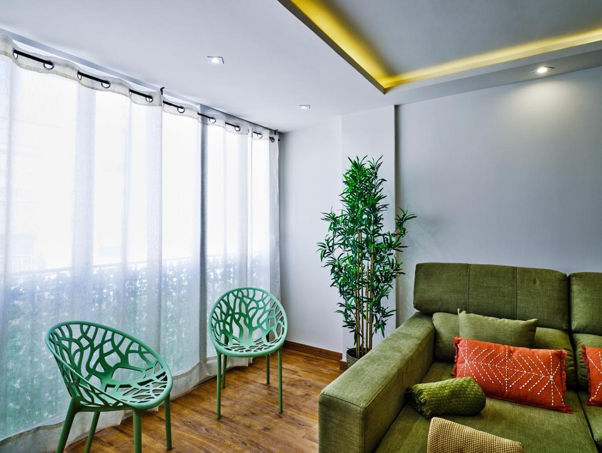 מאלגה Leo Home- Bright & Centric 3 Bedrooms Apartment With Private Parking Included מראה חיצוני תמונה